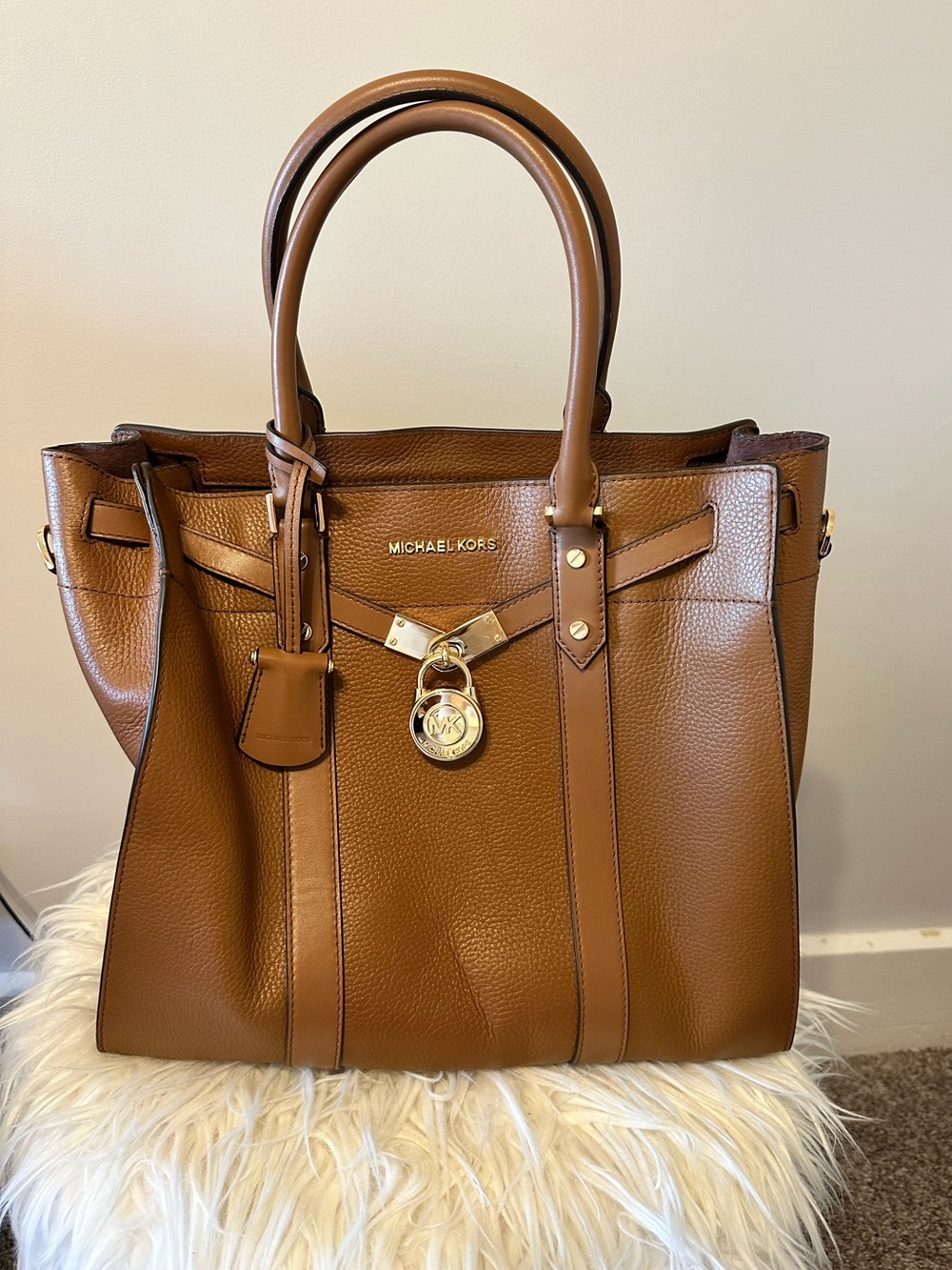 MICHAEL KORS Leather Tote with Gold Hardware